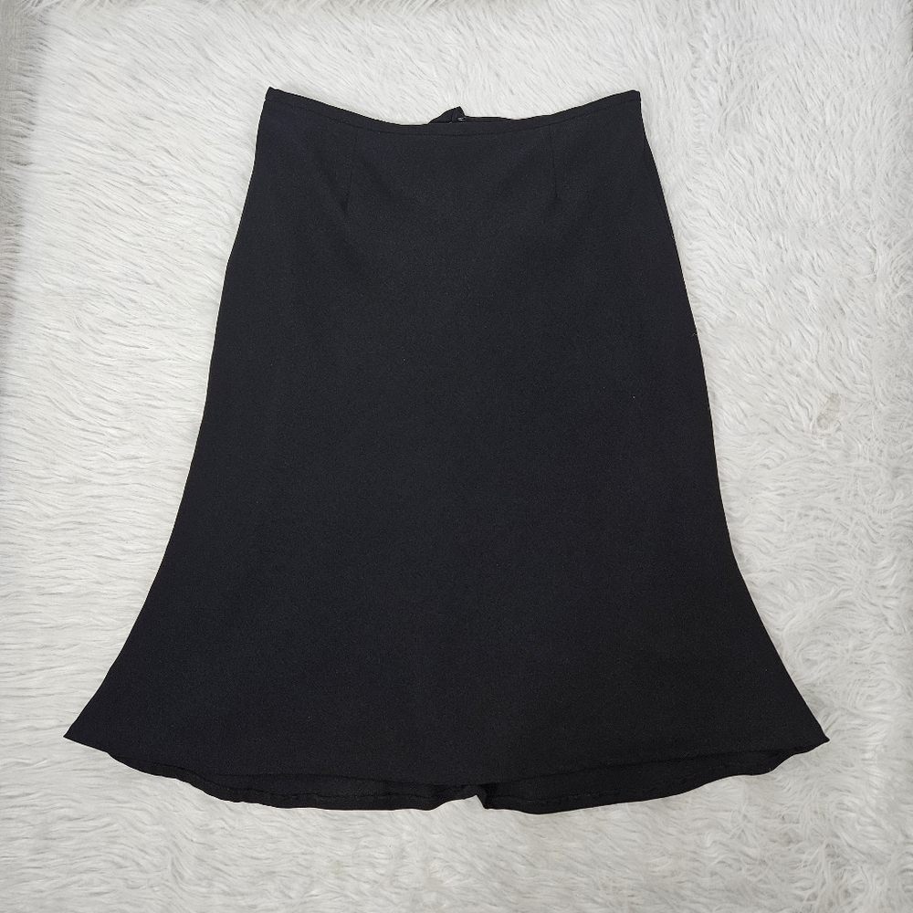 Elegant Black A-Line Skirt for Women - Sleek Everyday Staple